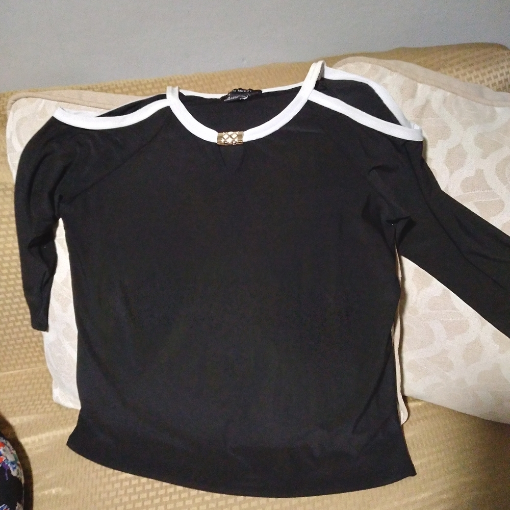 Elegant top!